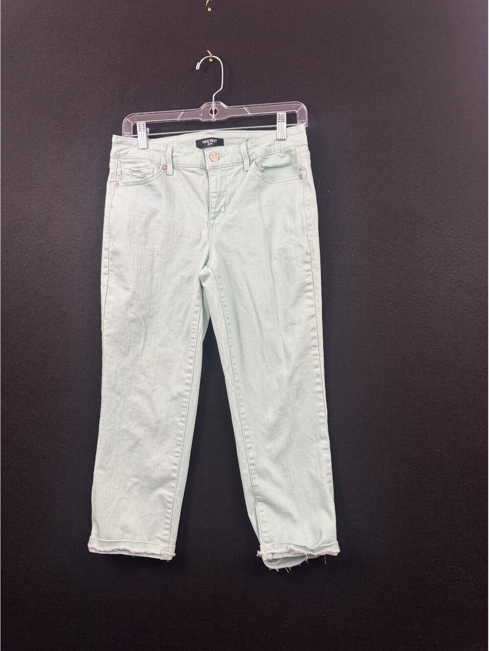 Nine West Chrystie Capri Jeans in Light Mint Green, Size 4